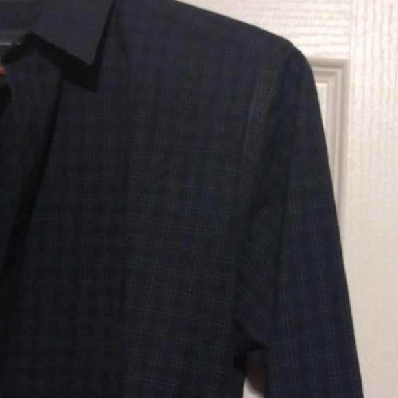 Zara man casual dress shirt M but fit like a Small - Picture 3 of 5